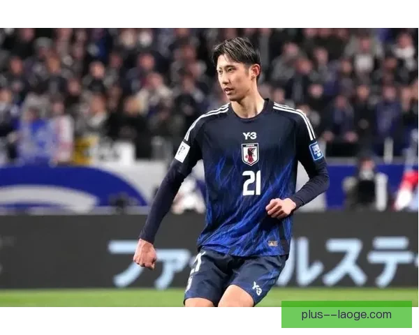 拜仁慕尼黑正式签下日本边后卫伊藤洋辉加强防线实力